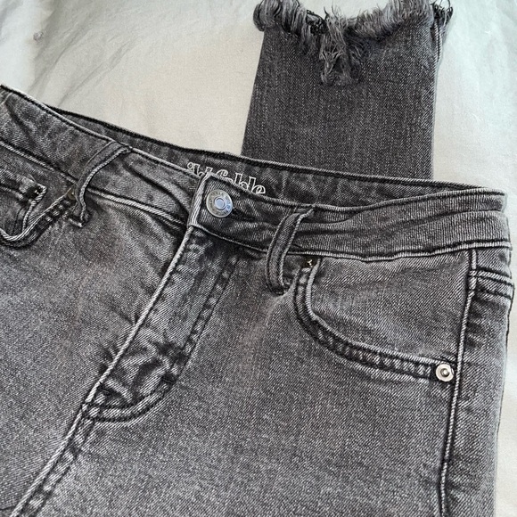 Distressed Faded Black Wild Fable Jeans - Picture 3 of 10